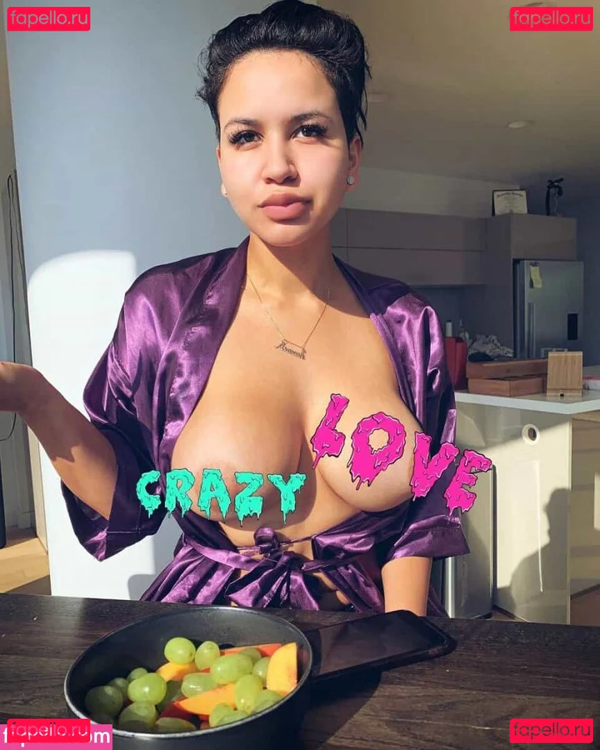 Stephmurves Onlyfans Photo Gallery 