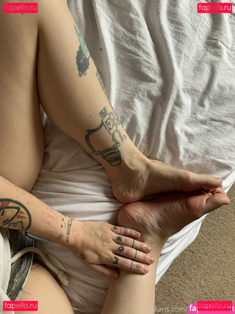 Britt Chenteale Onlyfans Photo Gallery 