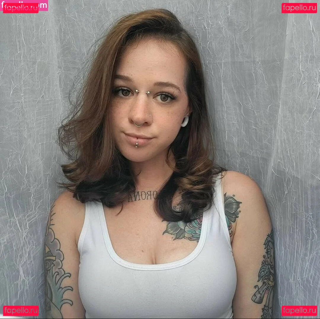 Becky May Onlyfans Photo Gallery 