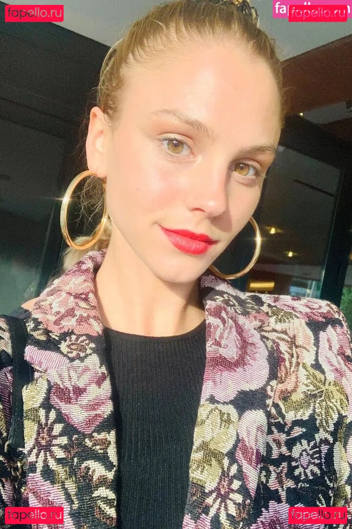 Simone Kowalski Onlyfans Photo Gallery 