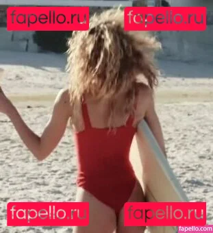 Simone Kowalski Onlyfans Photo Gallery 