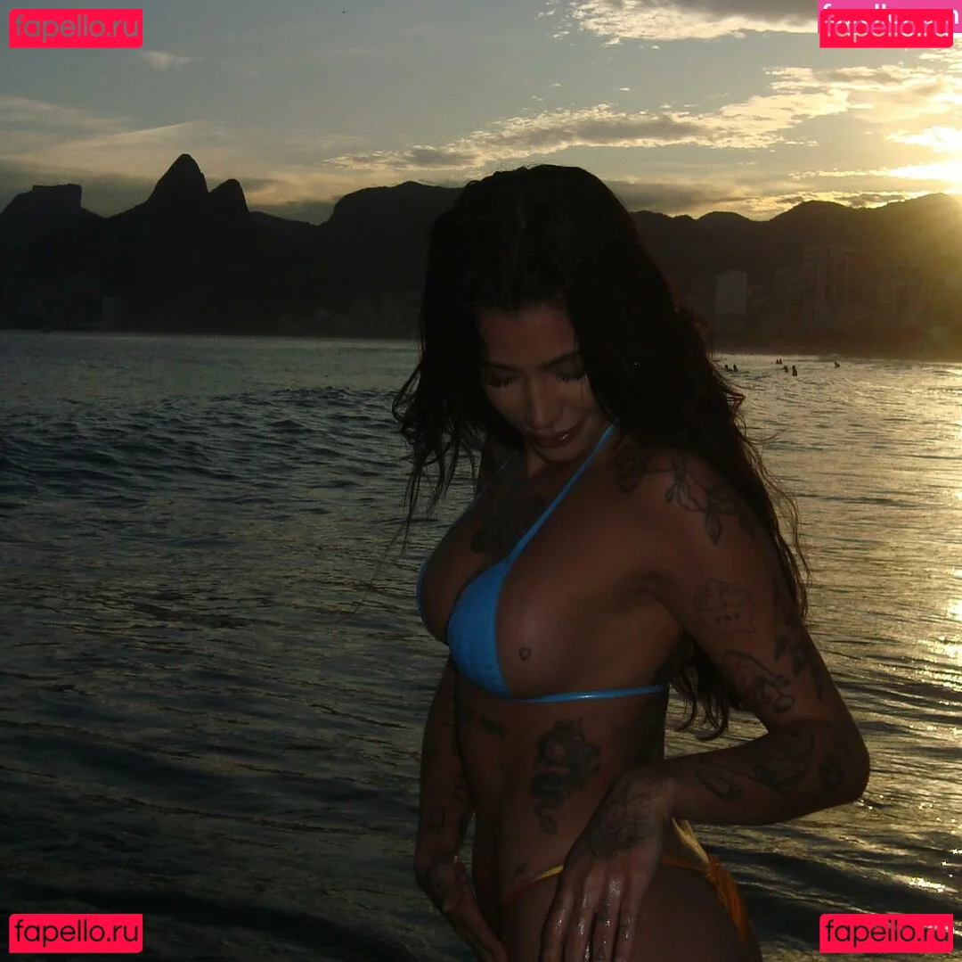 AZZY Onlyfans Photo Gallery 