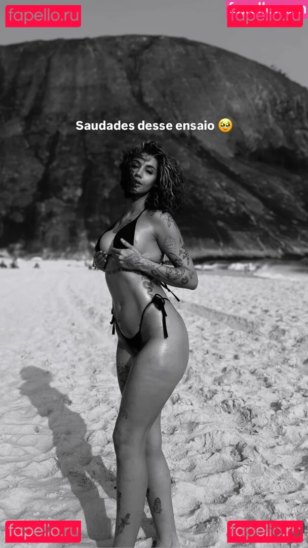 AZZY Onlyfans Photo Gallery 