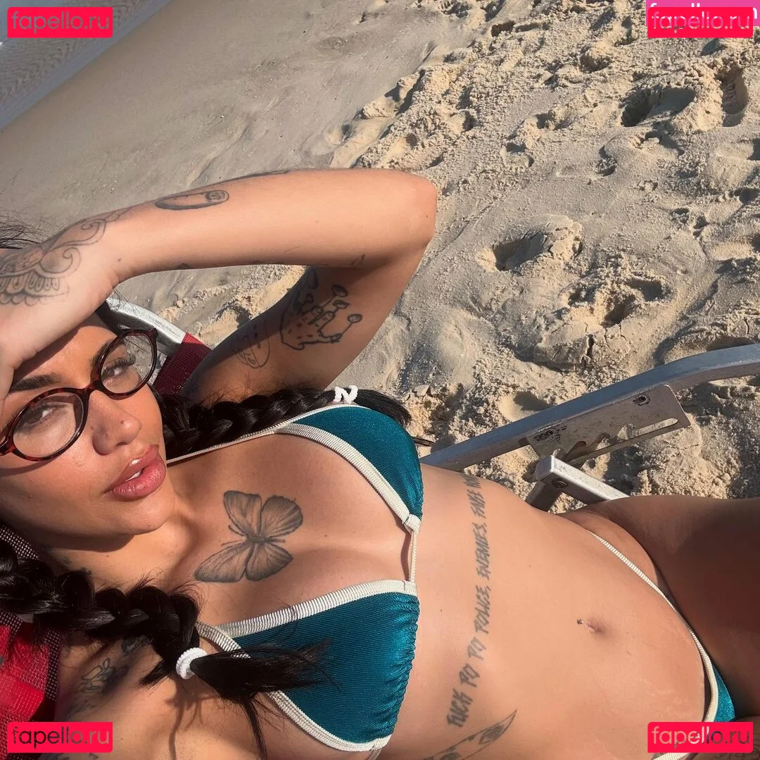 AZZY Onlyfans Photo Gallery 