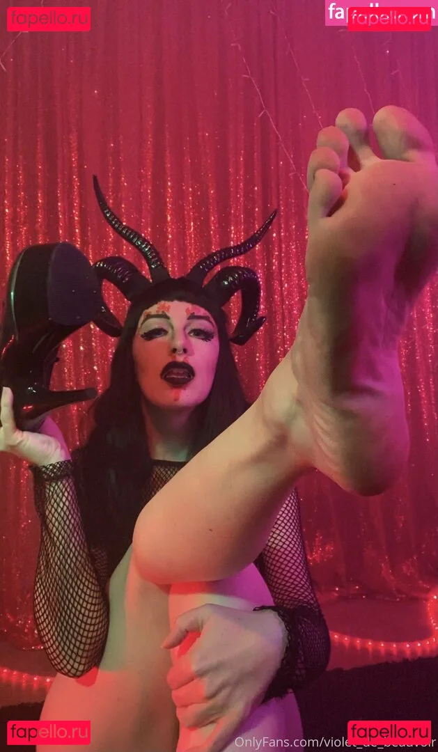 violet_de_beauvoir Onlyfans Photo Gallery 