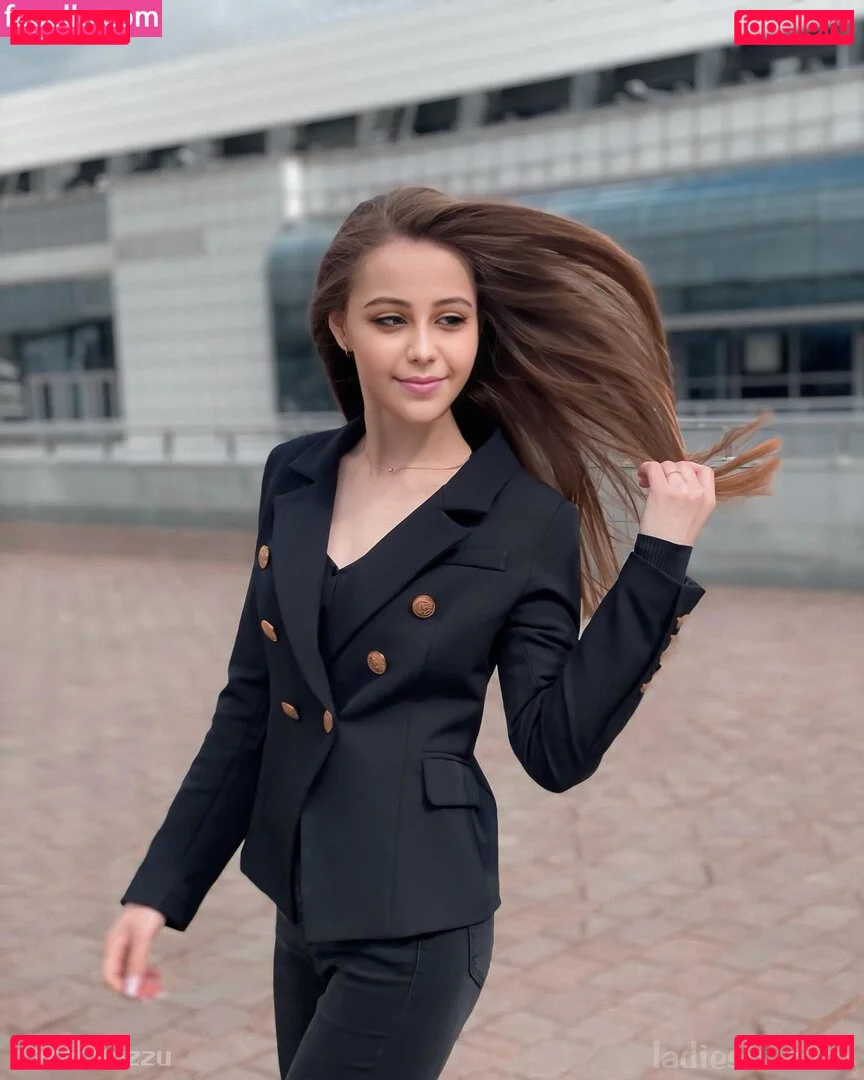 ImSarahisizzu Onlyfans Photo Gallery 