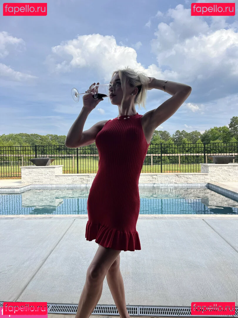 Natalie Decker Onlyfans Photo Gallery 