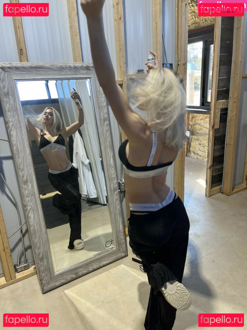 Natalie Decker Onlyfans Photo Gallery 