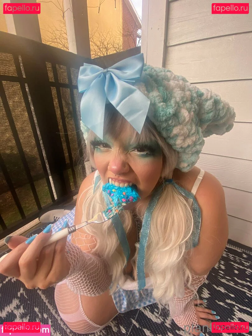 plantsimpp Onlyfans Photo Gallery 