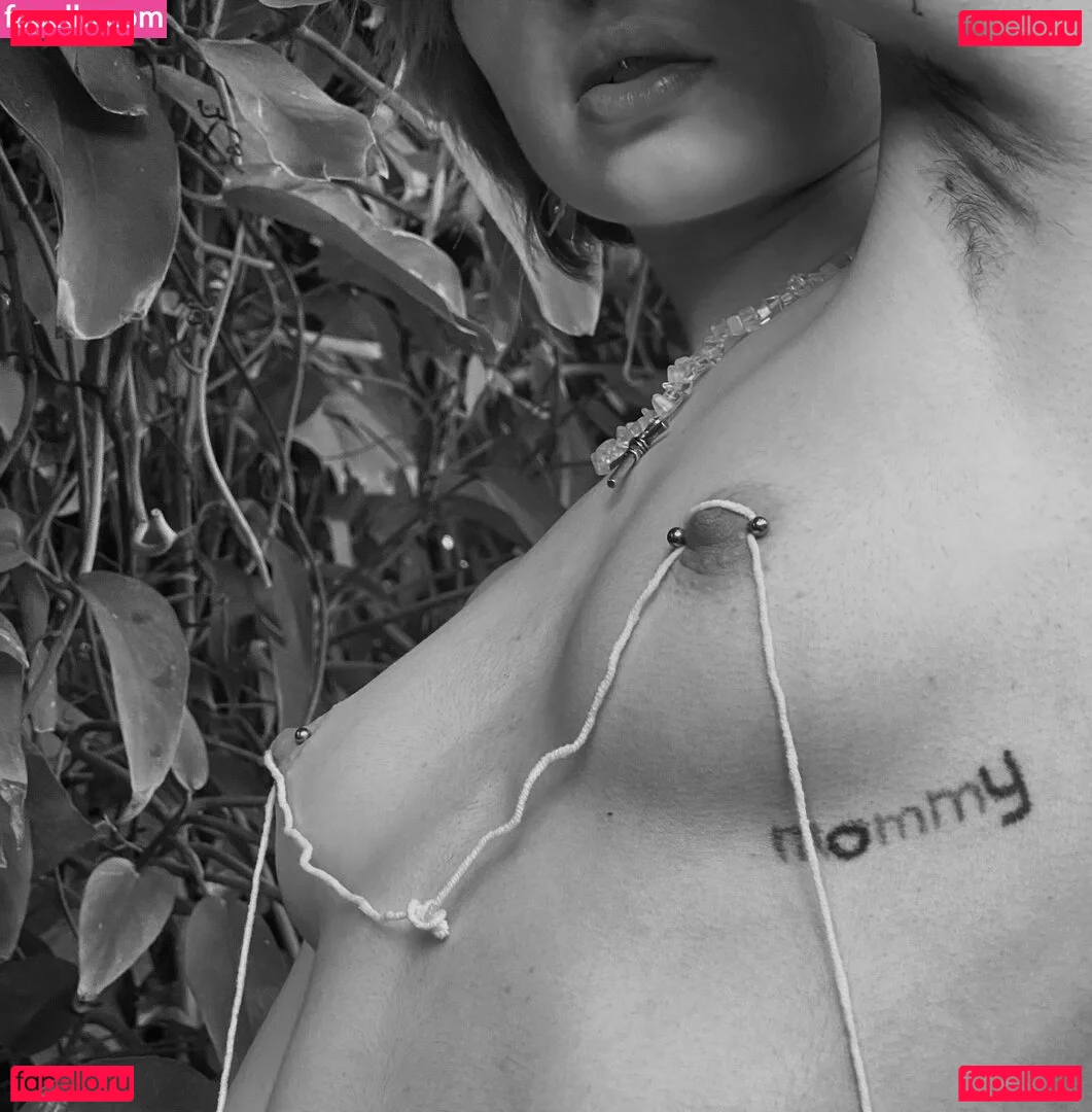 lilbiii Onlyfans Photo Gallery 