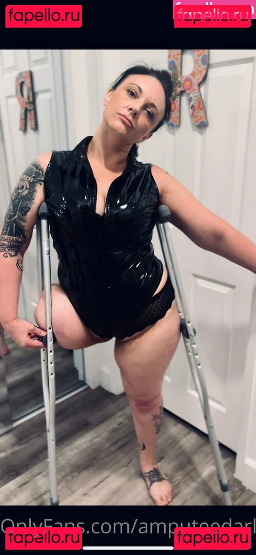 amputeedarling Onlyfans Photo Gallery 