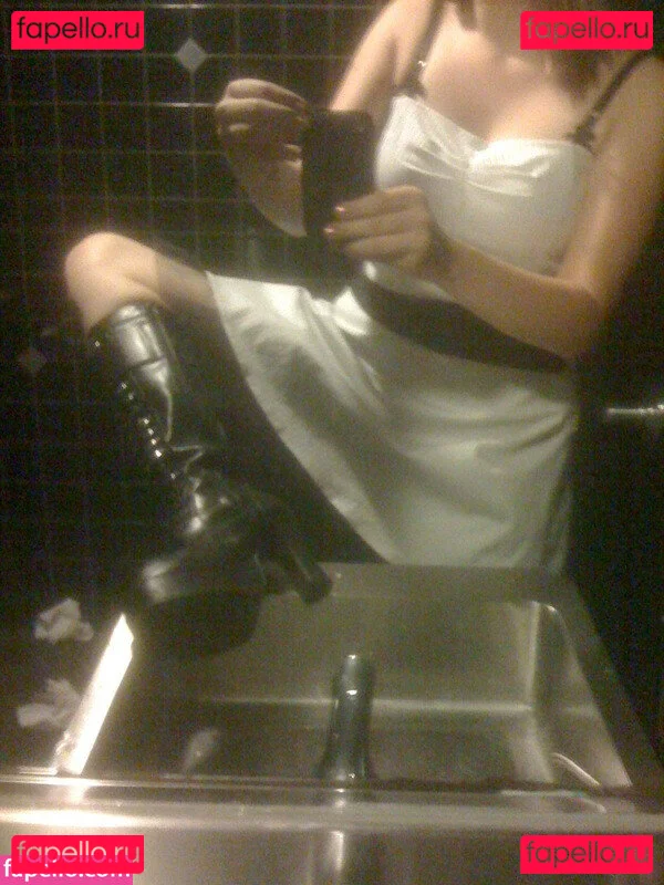 Nikkittran Onlyfans Photo Gallery 