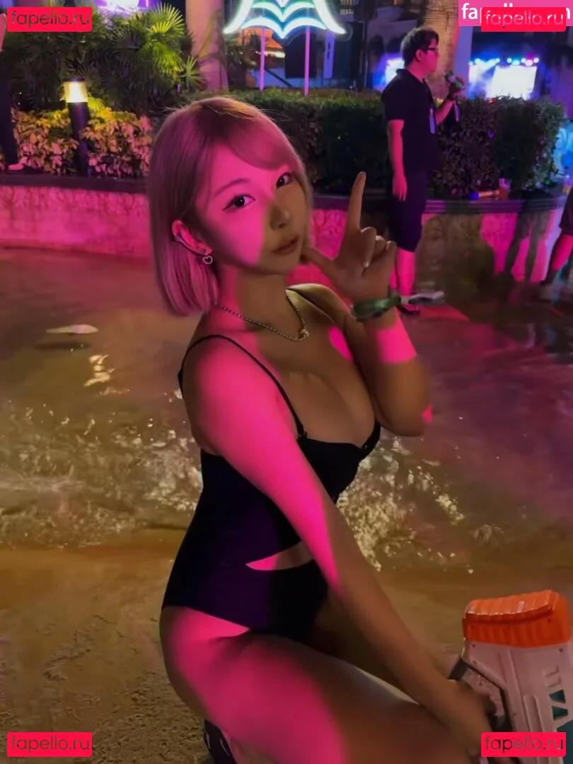 Zoeso Onlyfans Photo Gallery 