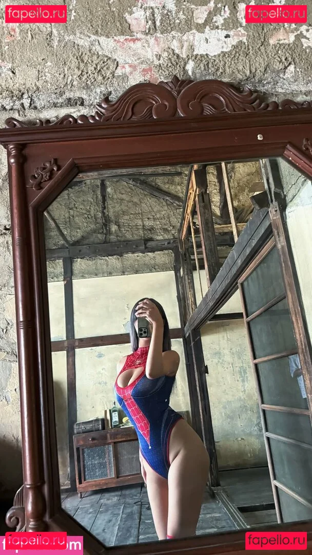 Zoeso Onlyfans Photo Gallery 