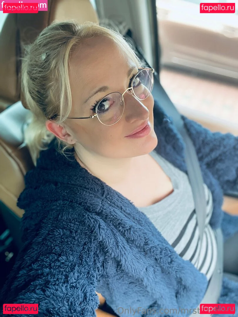 mrstittykatty Onlyfans Photo Gallery 