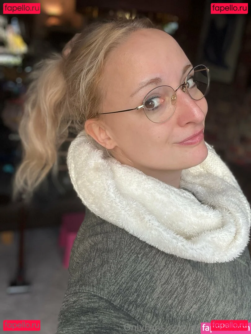 mrstittykatty Onlyfans Photo Gallery 