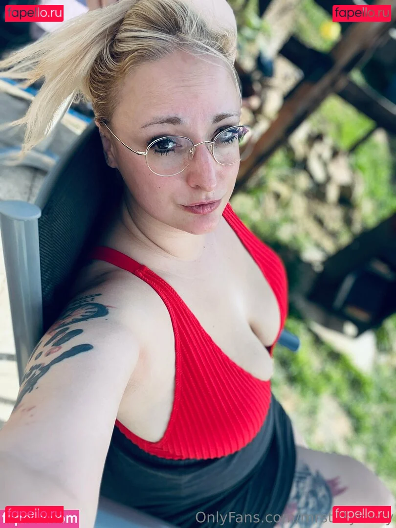 mrstittykatty Onlyfans Photo Gallery 