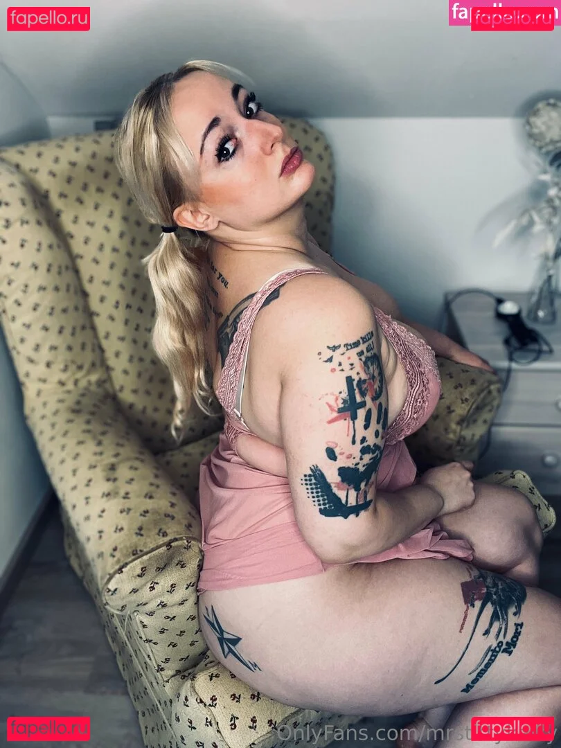 mrstittykatty Onlyfans Photo Gallery 