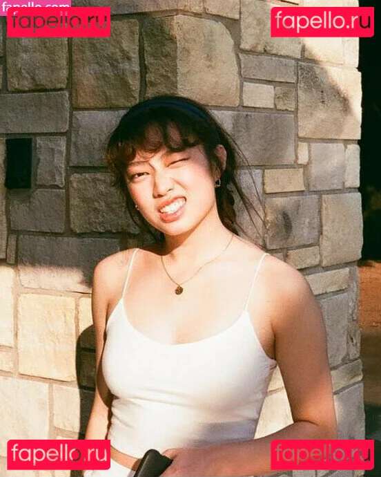 Yujin Onlyfans Photo Gallery 