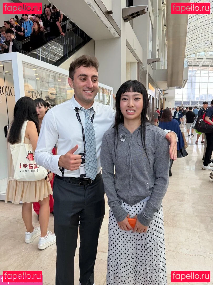 Yujin Onlyfans Photo Gallery 