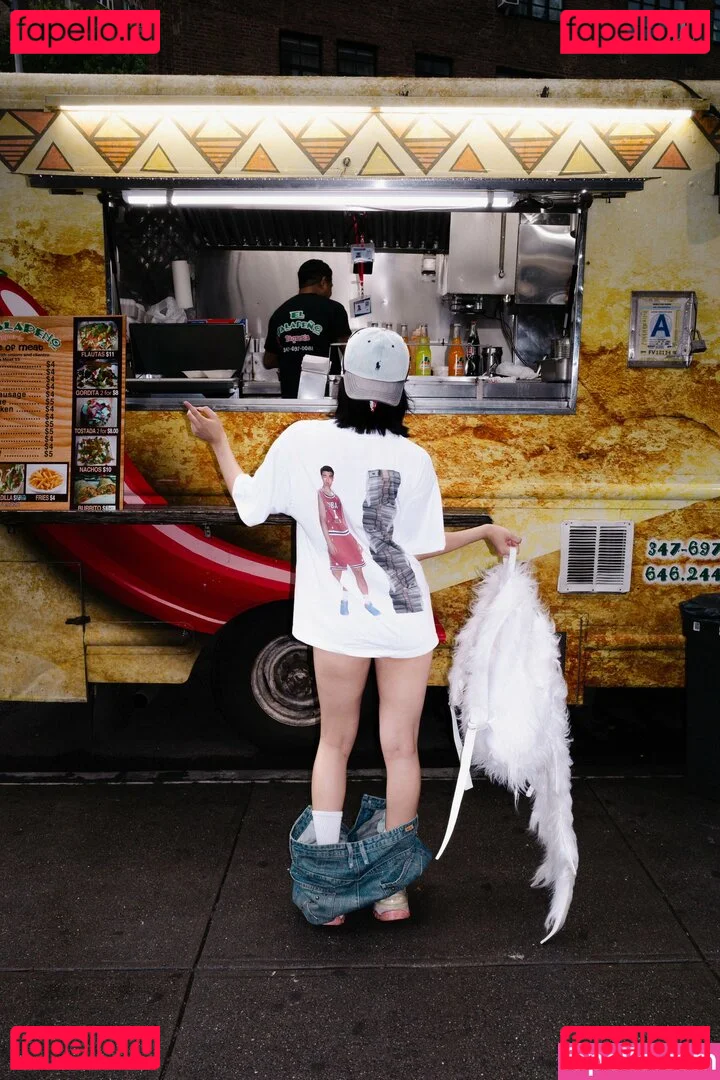 Yujin Onlyfans Photo Gallery 