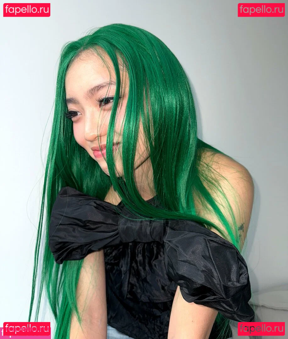 Yujin Onlyfans Photo Gallery 