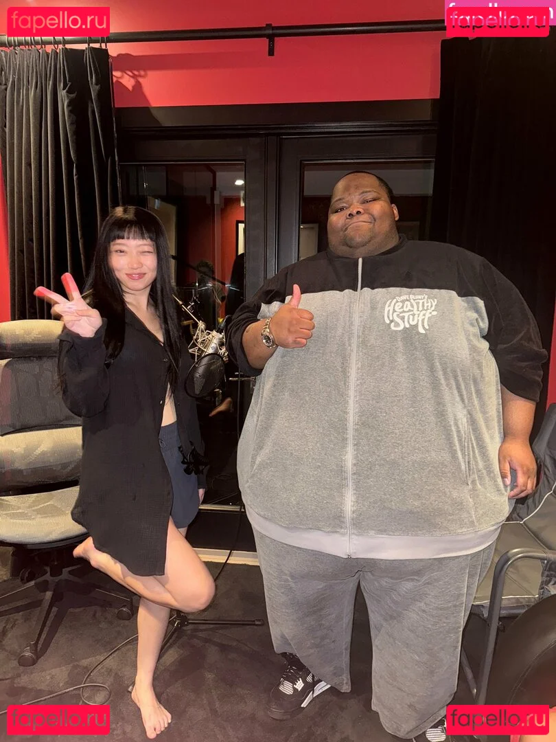 Yujin Onlyfans Photo Gallery 