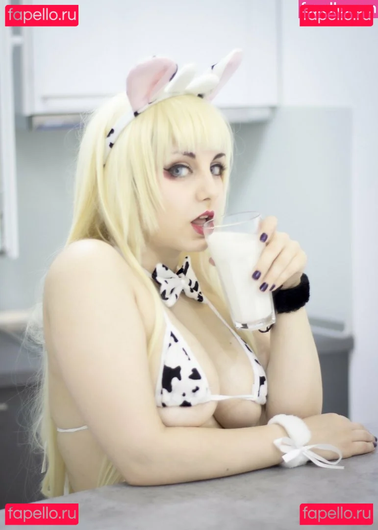 Marcelline Cos Onlyfans Photo Gallery 