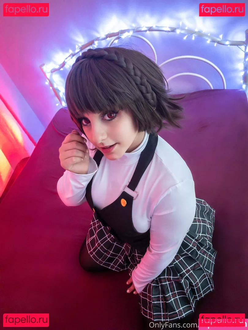 Marcelline Cos Onlyfans Photo Gallery 