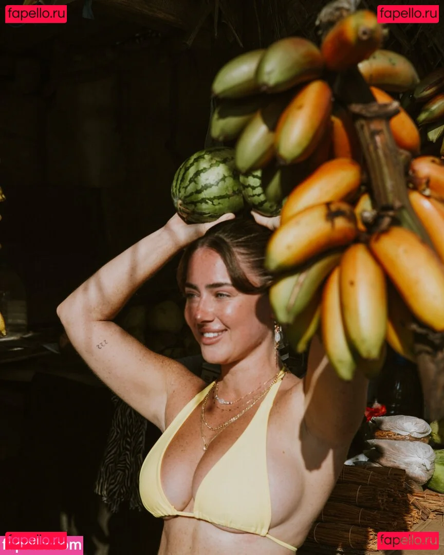 Effy Palarya Onlyfans Photo Gallery 