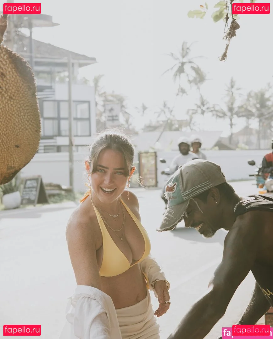 Effy Palarya Onlyfans Photo Gallery 