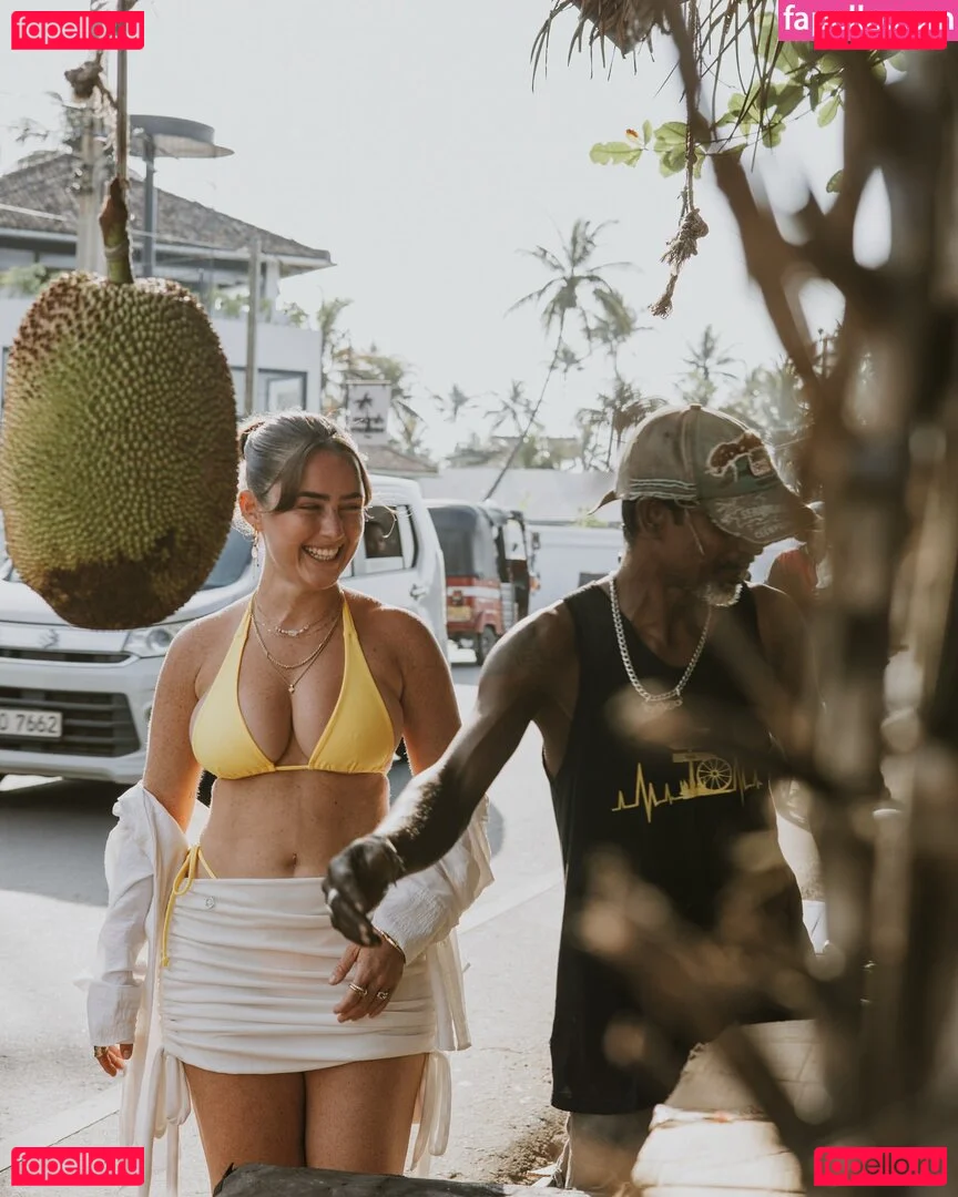 Effy Palarya Onlyfans Photo Gallery 