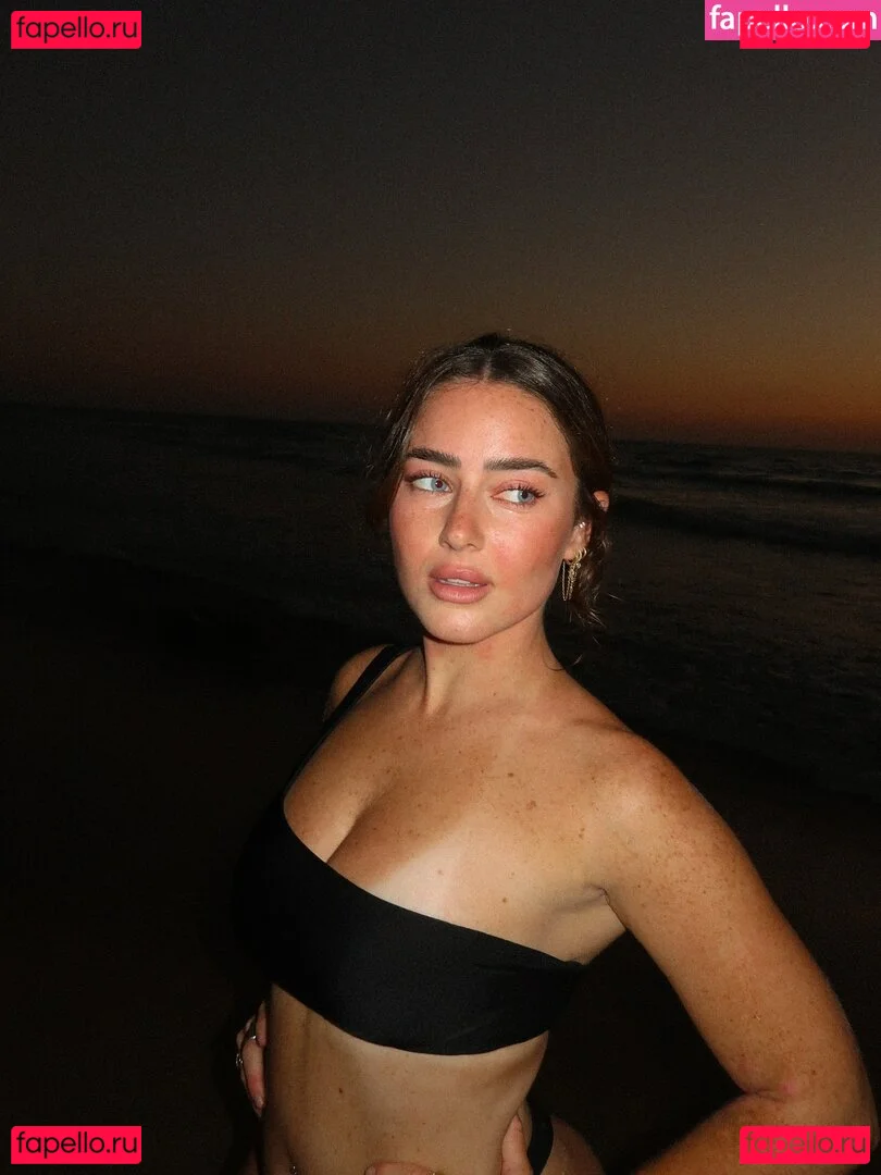 Effy Palarya Onlyfans Photo Gallery 