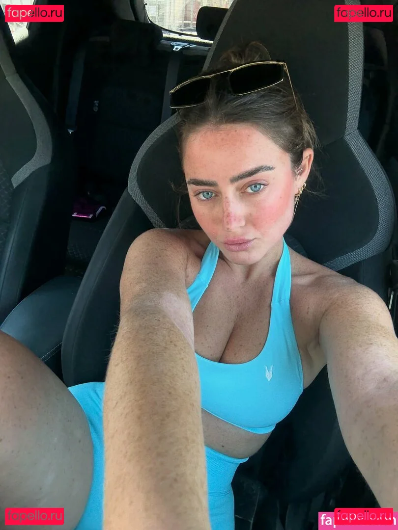 Effy Palarya Onlyfans Photo Gallery 