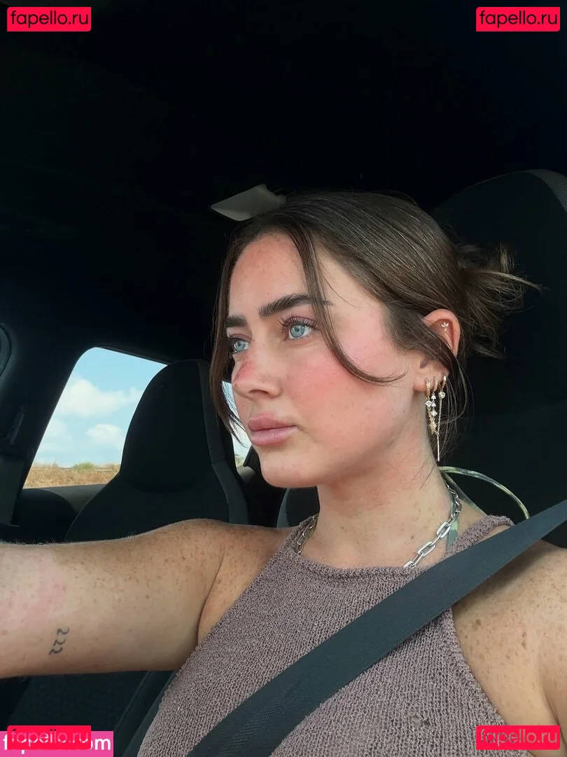 Effy Palarya Onlyfans Photo Gallery 