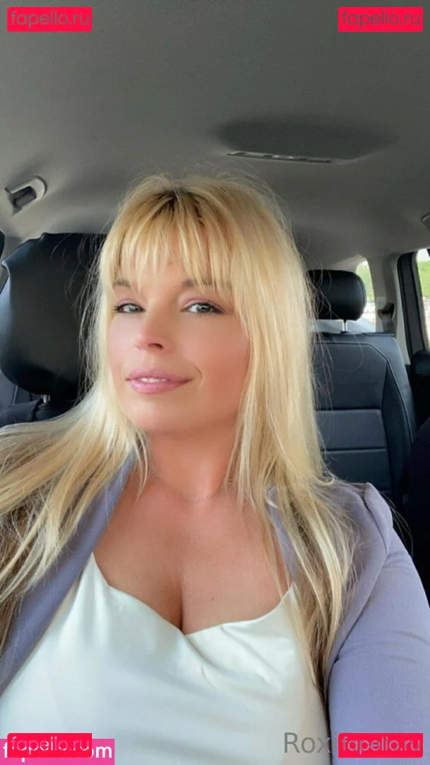roxirenay Onlyfans Photo Gallery 