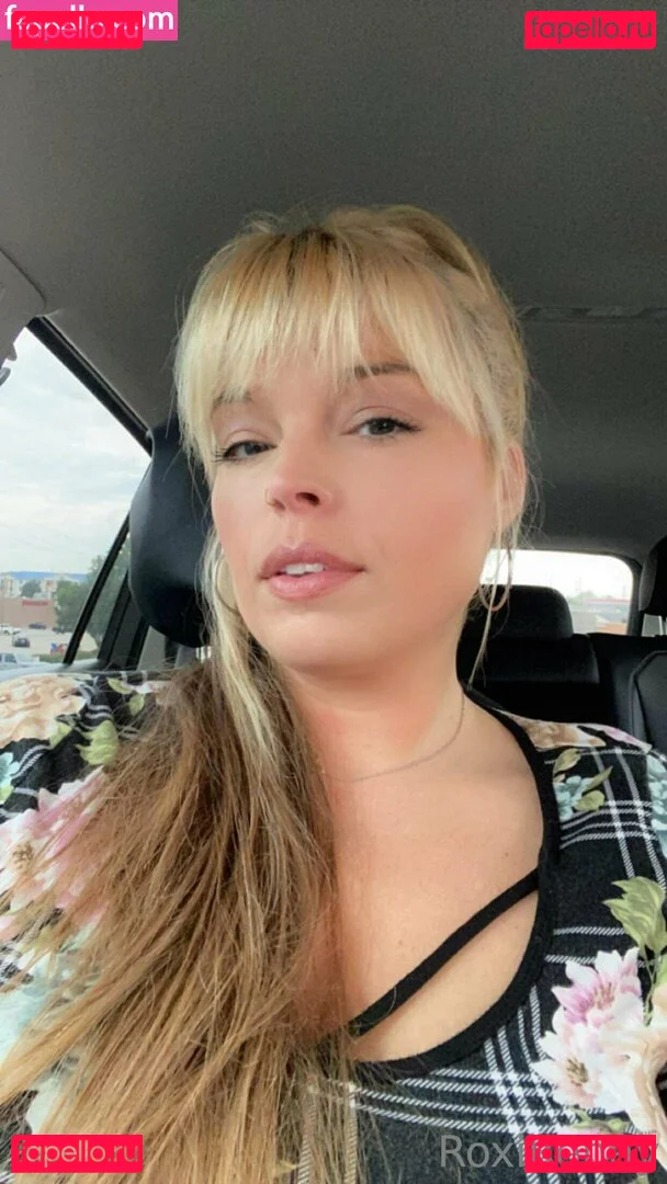 roxirenay Onlyfans Photo Gallery 
