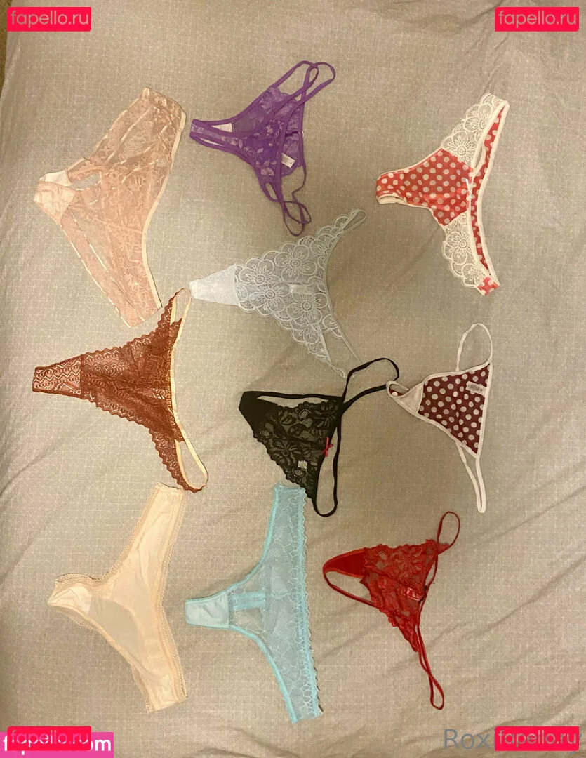 roxirenay Onlyfans Photo Gallery 