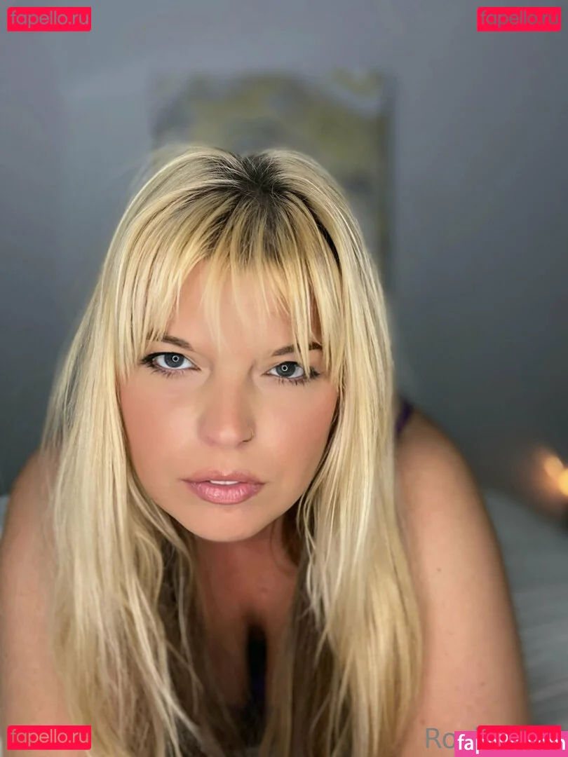 roxirenay Onlyfans Photo Gallery 