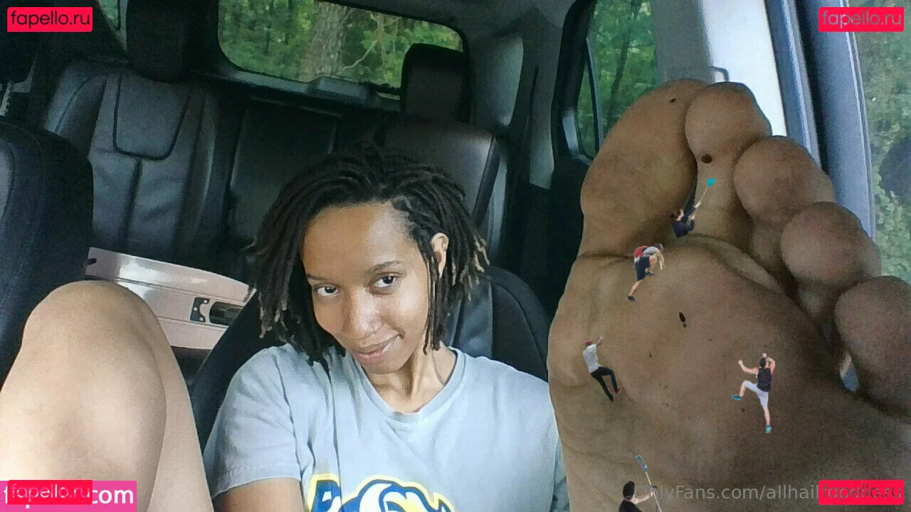 allhailrgoddess Onlyfans Photo Gallery 