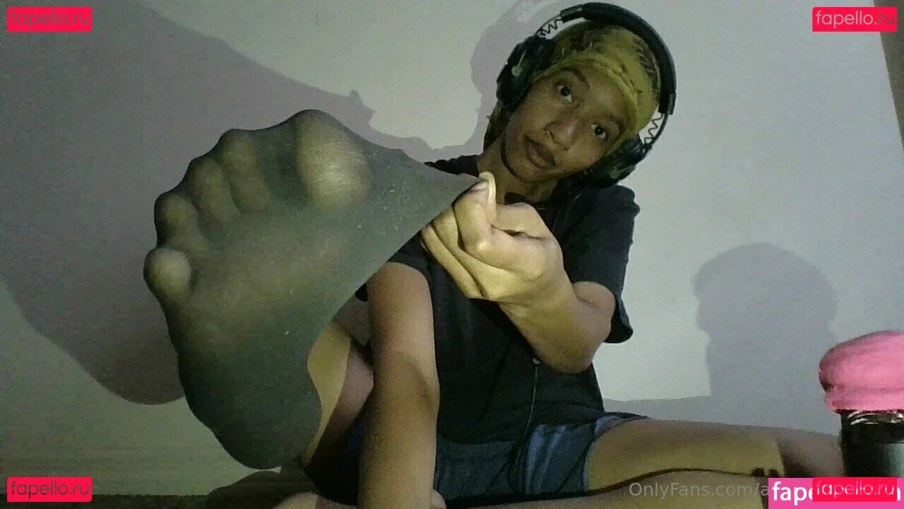 allhailrgoddess Onlyfans Photo Gallery 