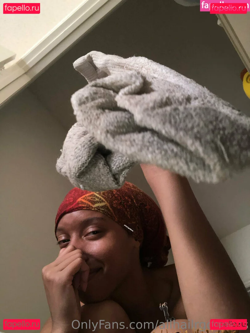 allhailrgoddess Onlyfans Photo Gallery 