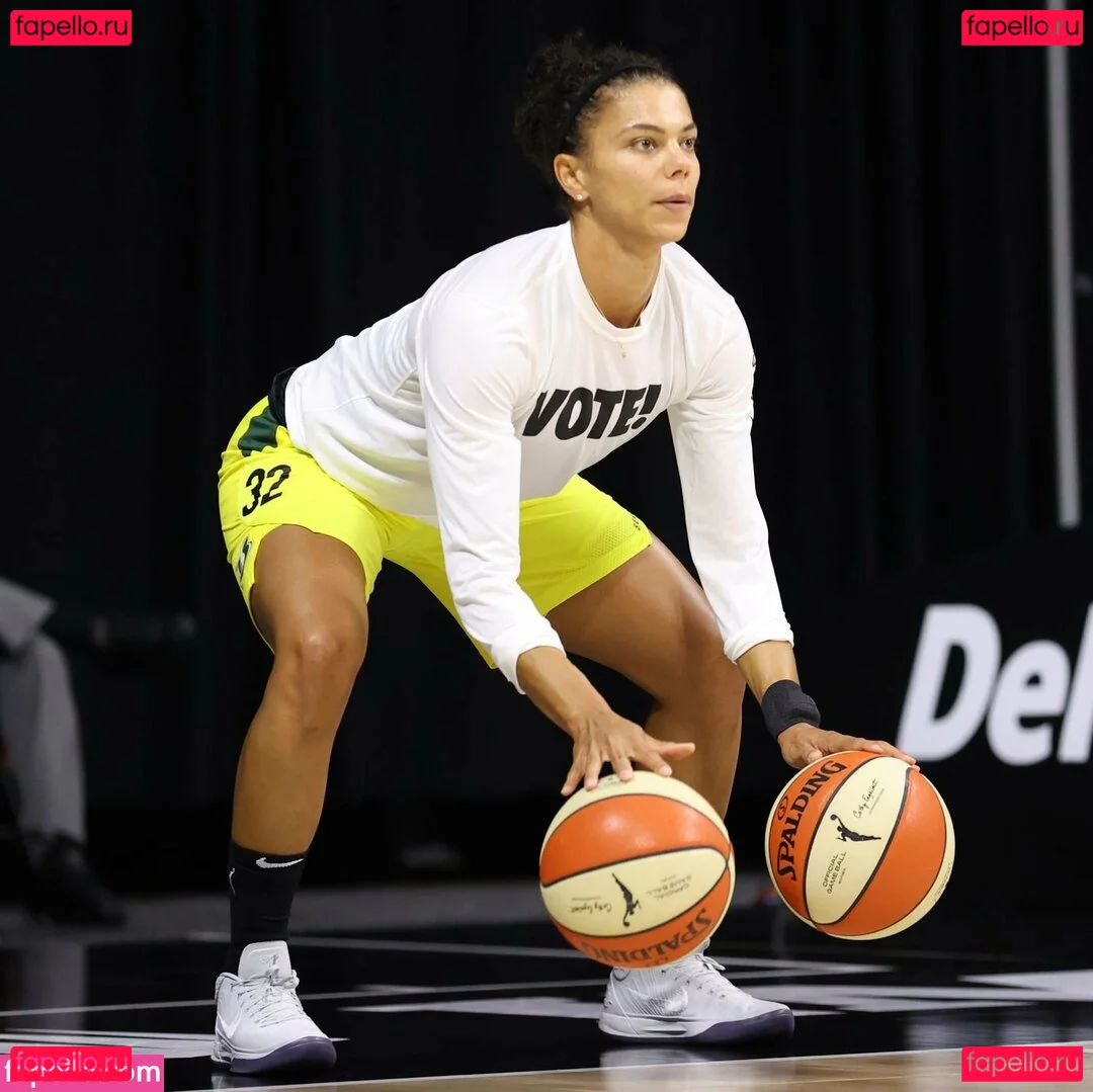 Alysha Clark Onlyfans Photo Gallery 