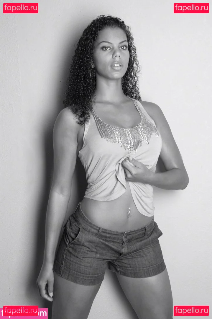 Alysha Clark Onlyfans Photo Gallery 