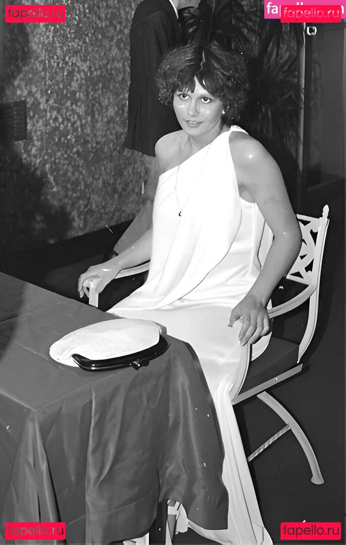 Desiree Cousteau Onlyfans Photo Gallery 