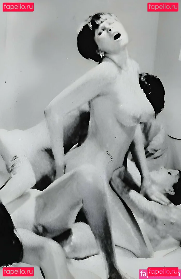 Desiree Cousteau Onlyfans Photo Gallery 