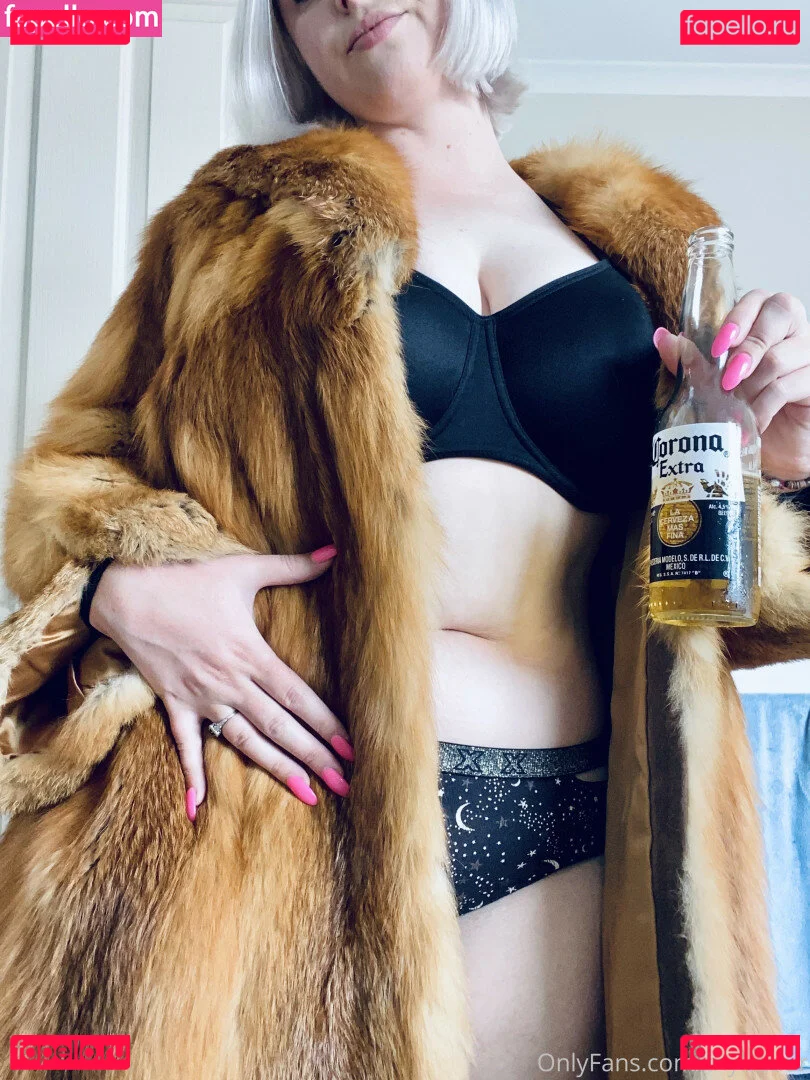 Quartz Onlyfans Photo Gallery 