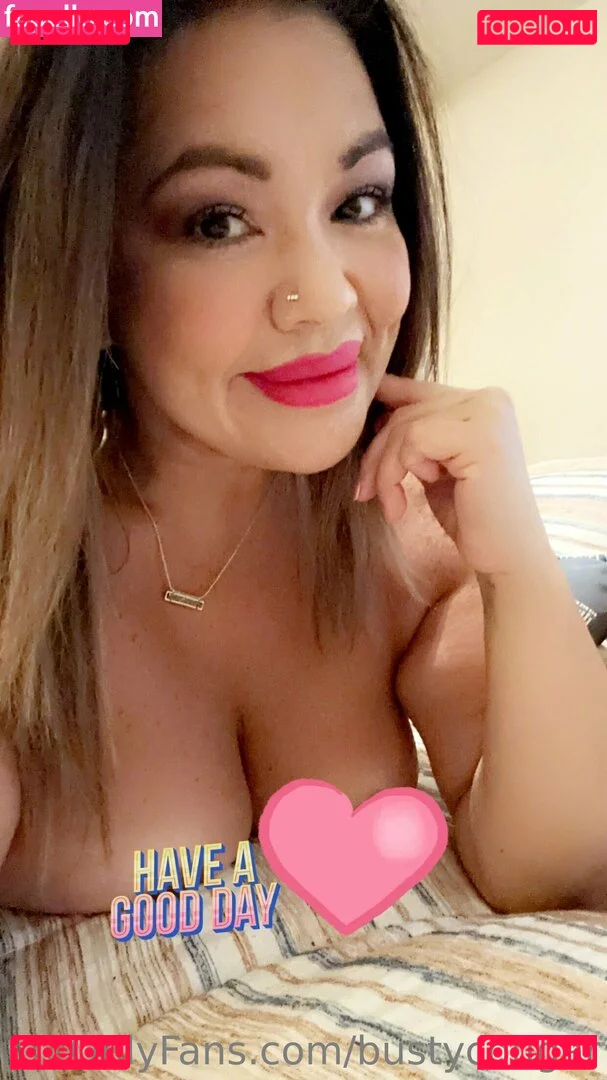 bustycougar Onlyfans Photo Gallery 