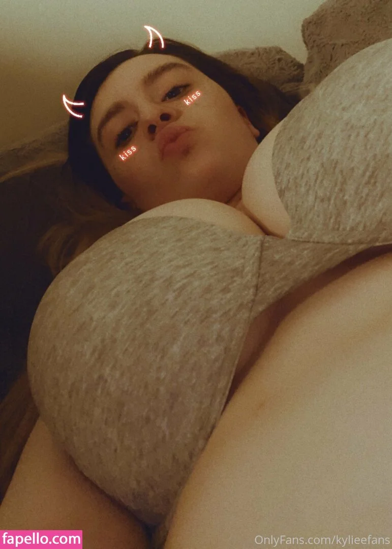 KylieeOW Onlyfans Photo Gallery 