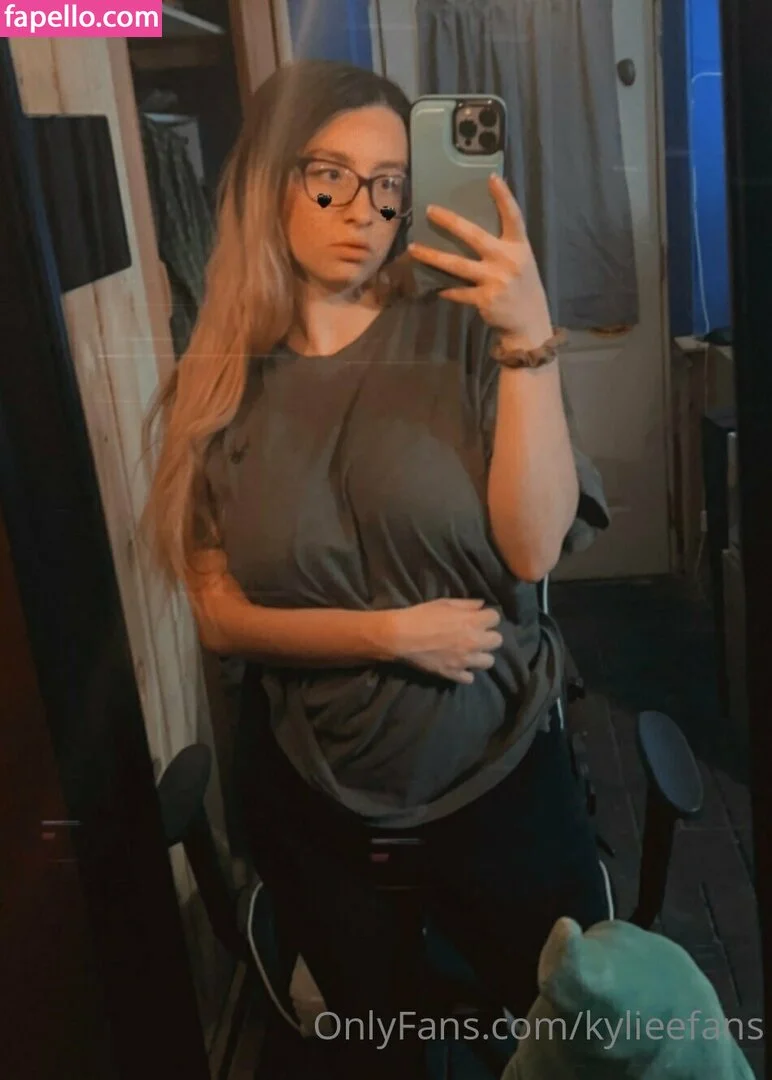 KylieeOW Onlyfans Photo Gallery 